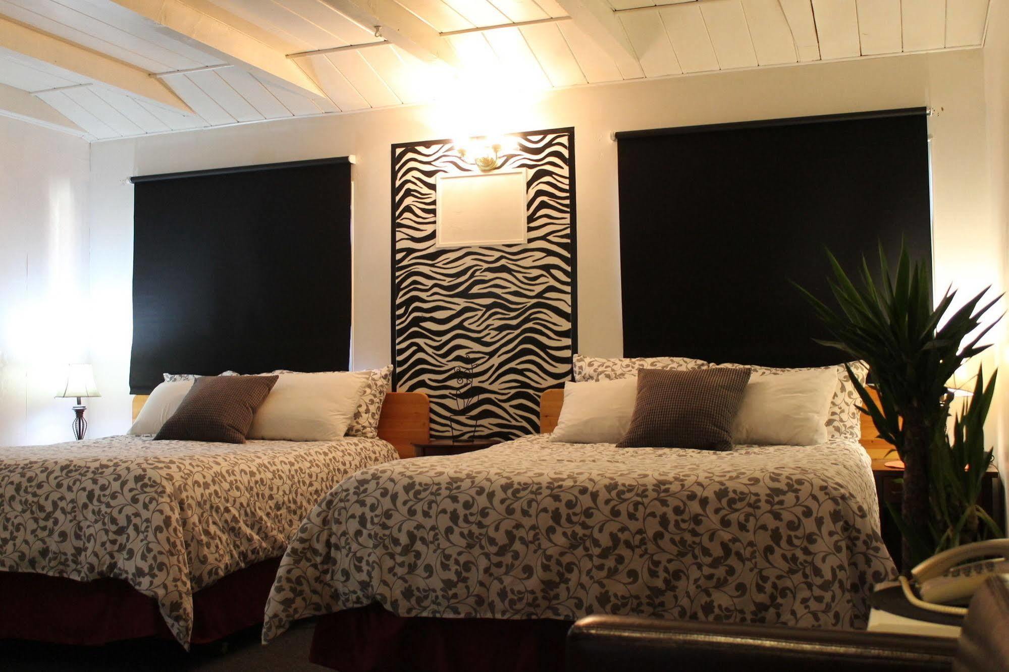 Sage Hills Motel Кэш-Крик Экстерьер фото