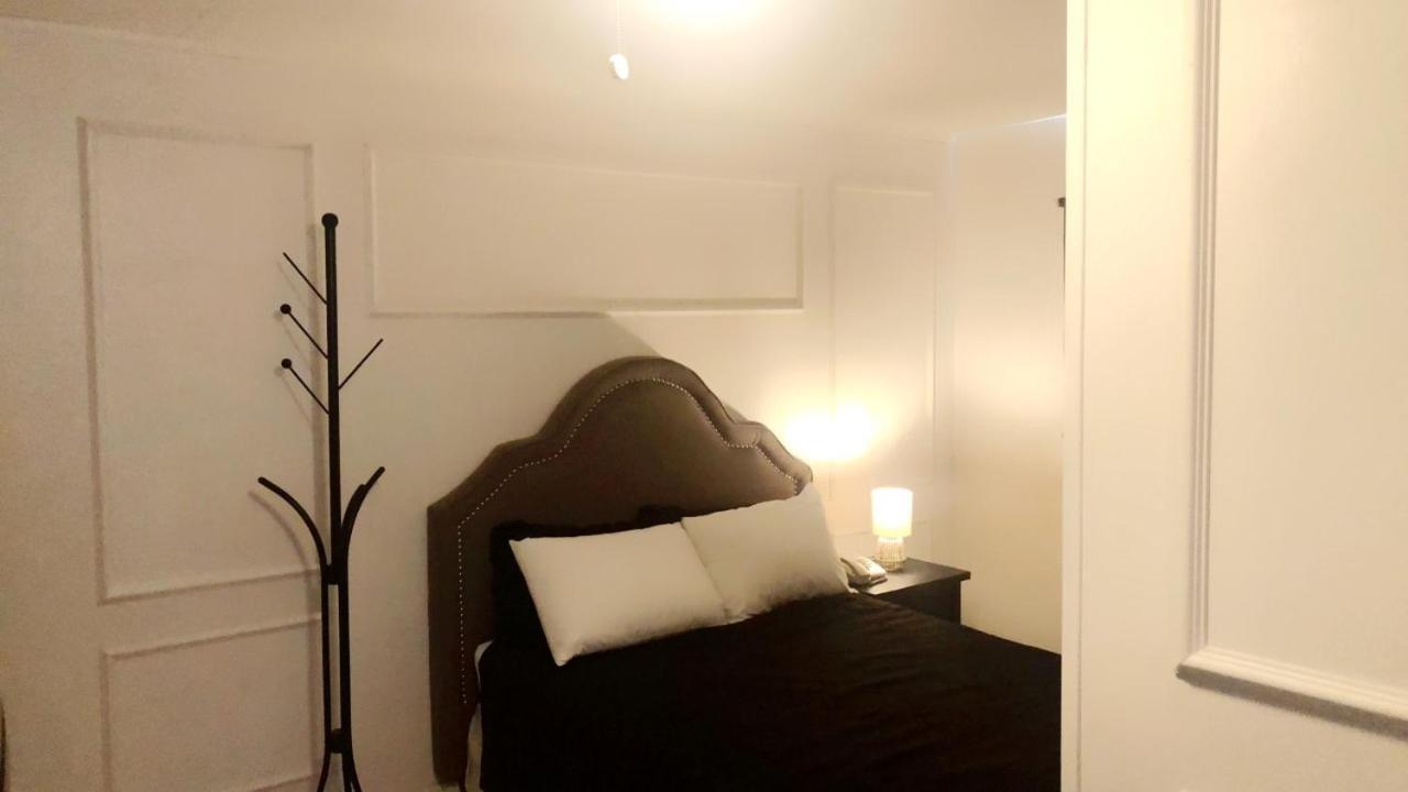 Sage Hills Motel Кэш-Крик Экстерьер фото